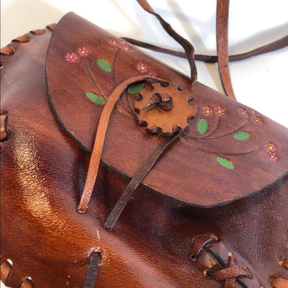 Vintage Made in Philippines Hand Tooled Purse. EUC